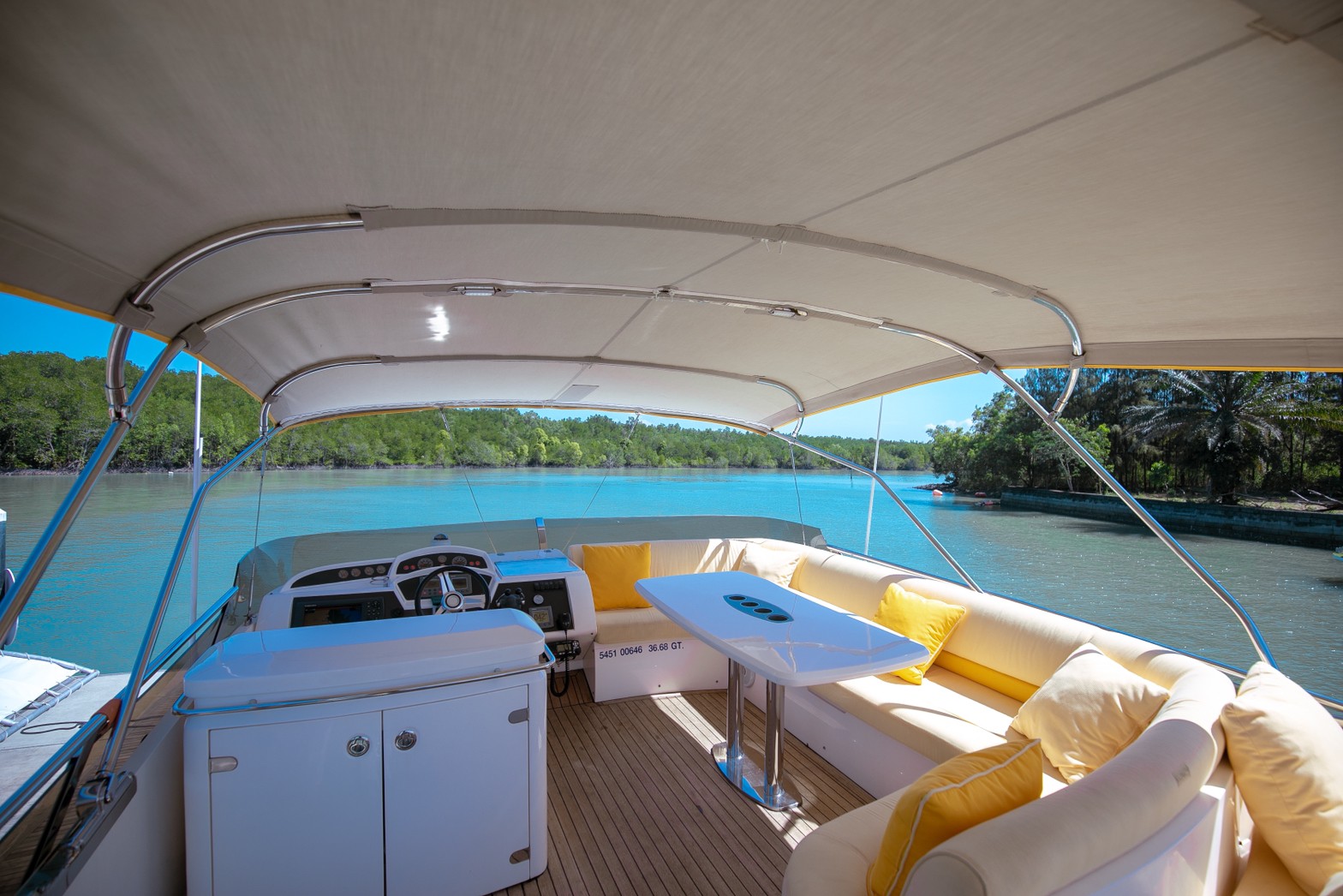 Princess 54 deck dining